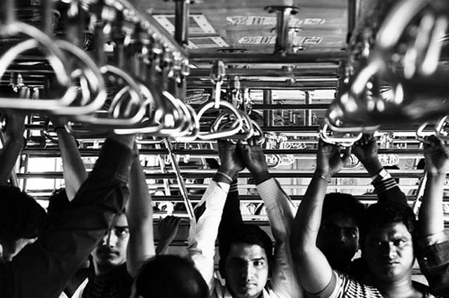 Crowded buses, Mumbai night