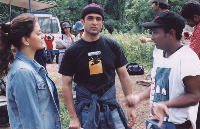 Onir directing Juhi Chawla and Sanjay Suri in My Brother Nikhil 2005