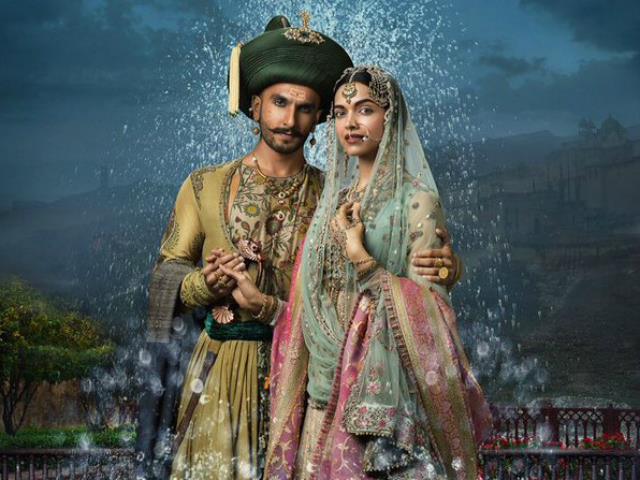 Ranveer Singh & Deepika Padukone in 'Bajirao Mastani'