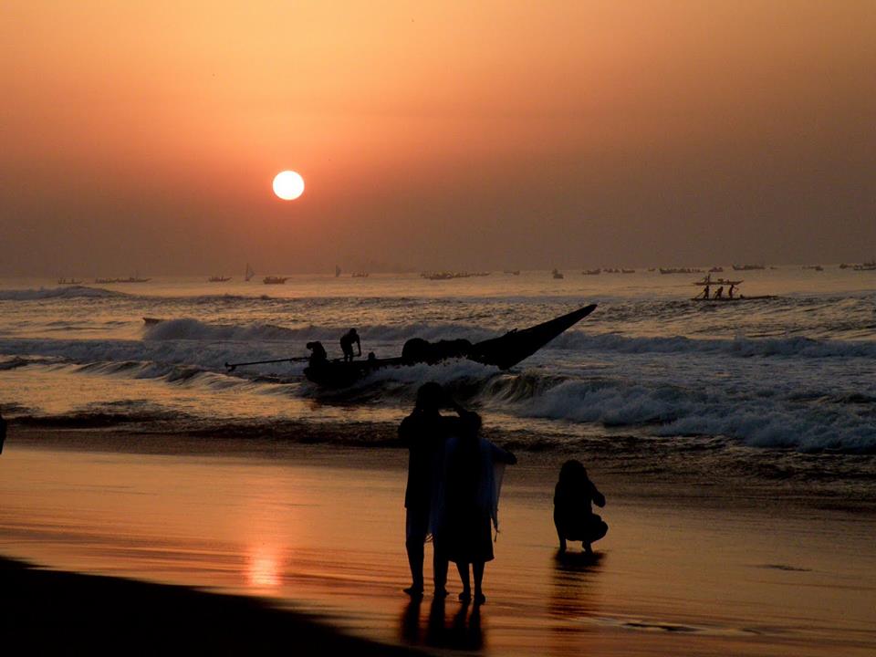 Sunrise at Puri Beach, Puri, Odisha