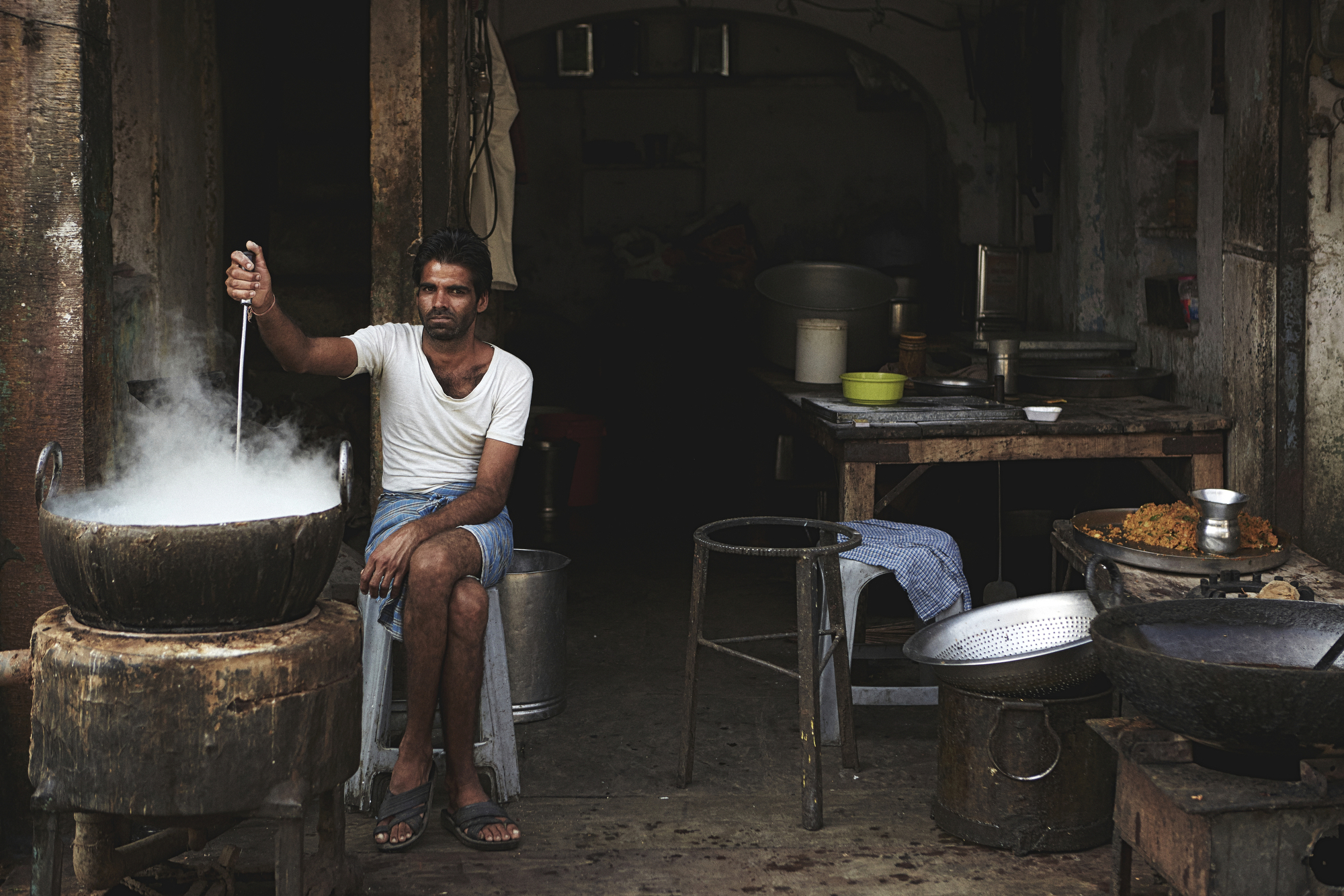 A resident of Bagru, the village which inspired the casual comfort feel of the collection.