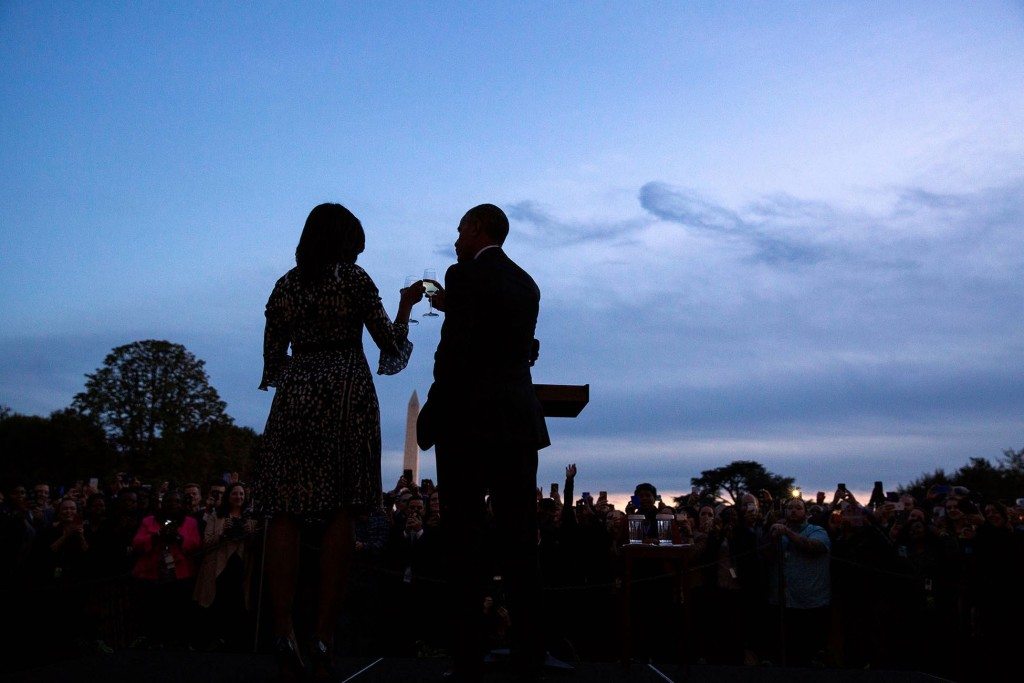 “There was almost no light remaining at the end of the day when the President and First Lady walked out to the South Lawn for a ‘Fourth Quarter’ toast to White House staff.” (Official White House Photo by Pete Souza)