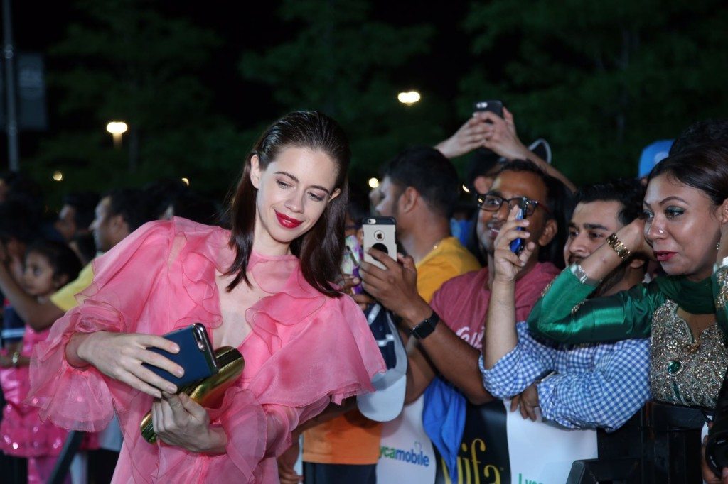 Kalki Koechlin with fans at IIFA