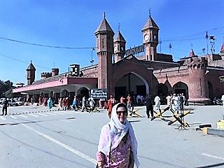 Return journey - Sarab Kaur at Lahore Station