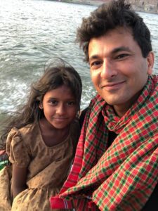 Vikas Khanna with Aqsa Siddiqui who plays Choti in The Last Color