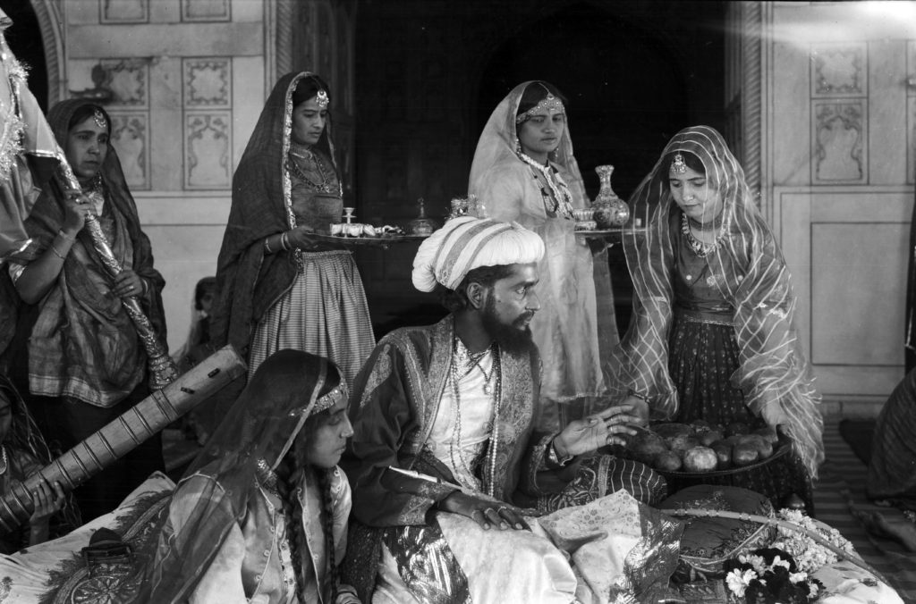 Shiraz - a silent era film