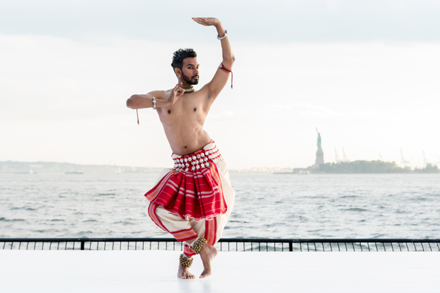 Sooraj Subramaniam - Odissi - Photo by Darial Sneed