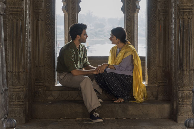 A Suitable Boy on Acorn TV_Danesh Razvi as Kabir, Tanya Maniktala as Lata