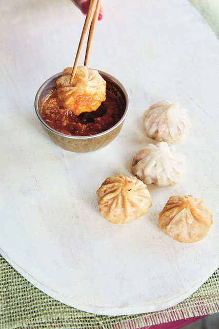 chicken momos