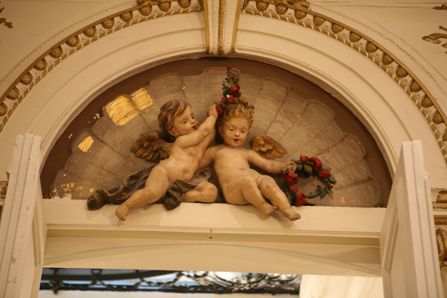 Cherubs in the CGI Ballroom