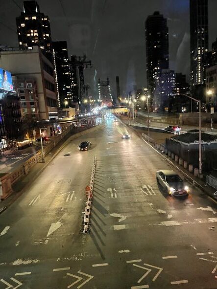 NY view from Roosevelt Island Cable car