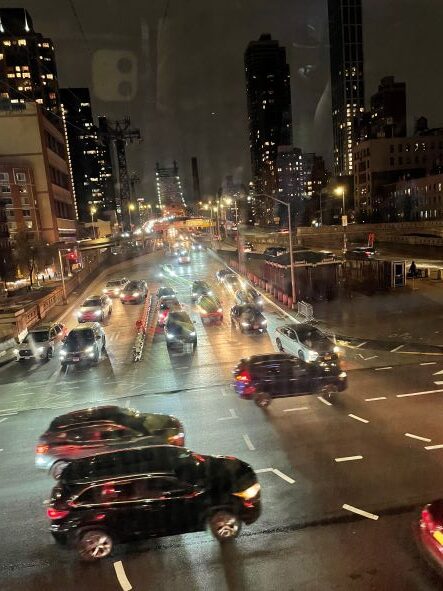 NY view from Roosevelt Island Cable car