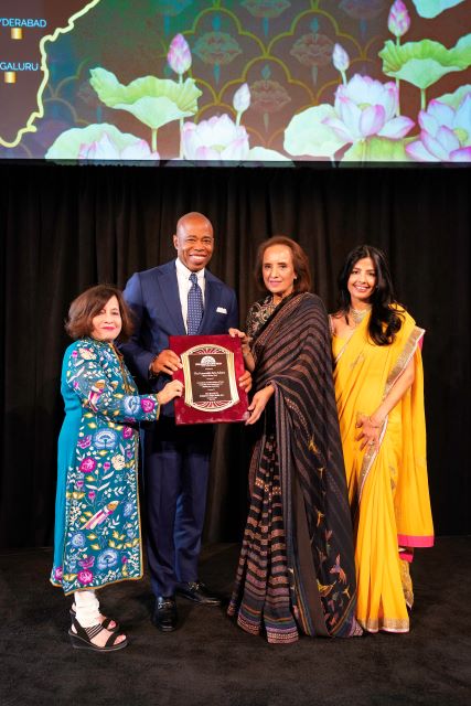 CHI Gala Mayor Adams with Lavina Melwani, Dina Pahlajani and Tinku Jain