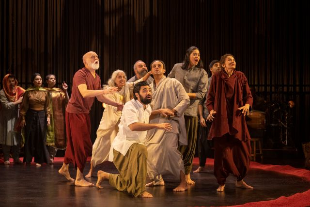 Anaka Maharaj
-
Sandhu as Arjuna, Munish Sharma as
Bhima, Shawn Ahmed as Yudhishthira and Sukania Venugopal as Bhishma with the cast of
Why Not
Theatre’s
Mahabharata - Photo David Cooper