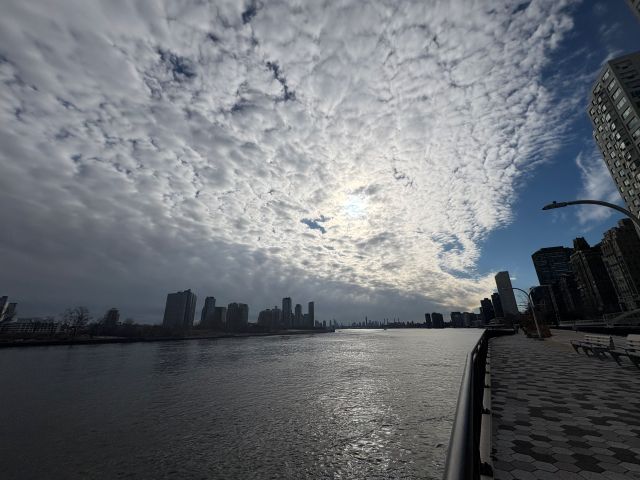 East River - Chasing the Sun - 1